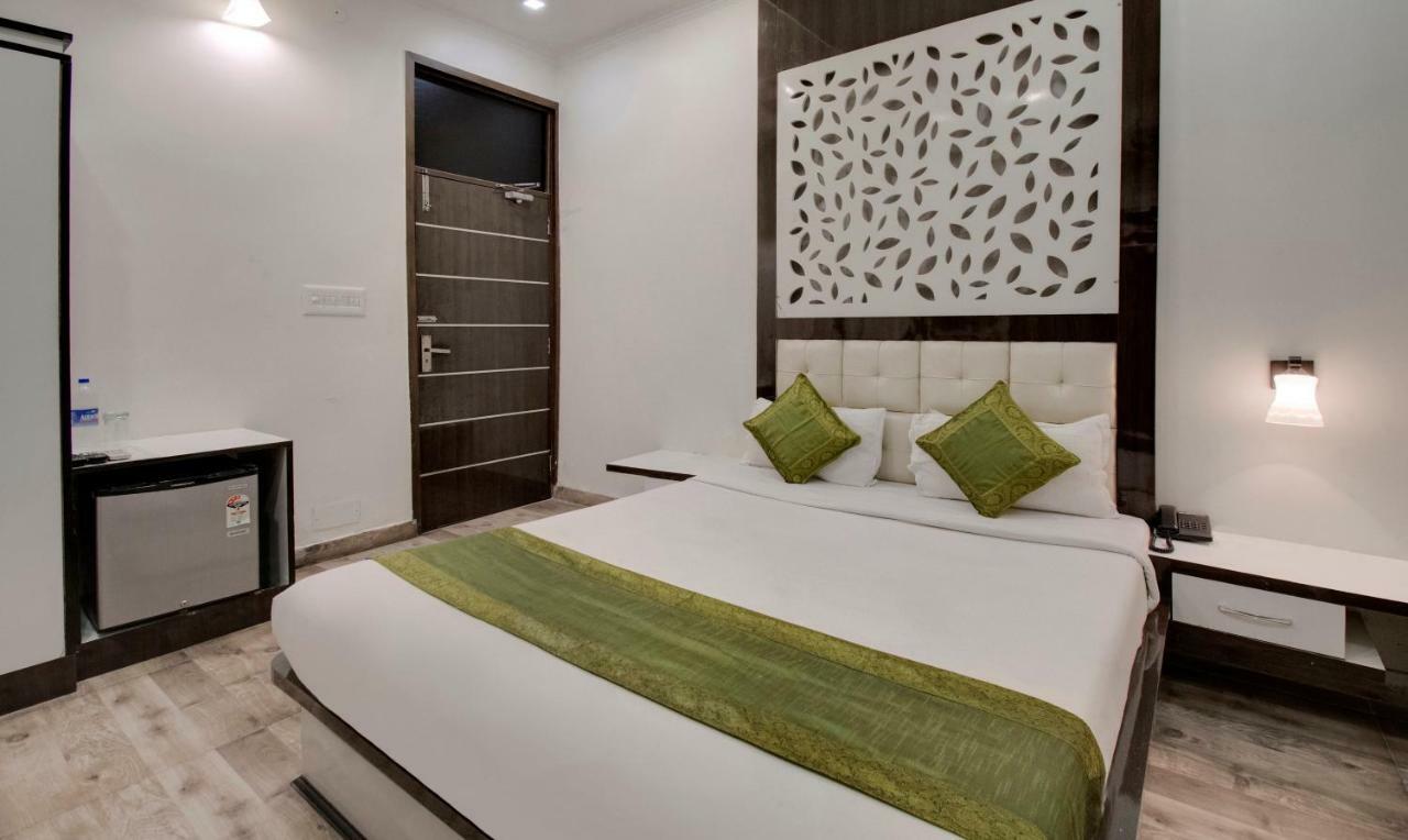 Itsy By Treebo - Royale Inn Meerut Exterior photo